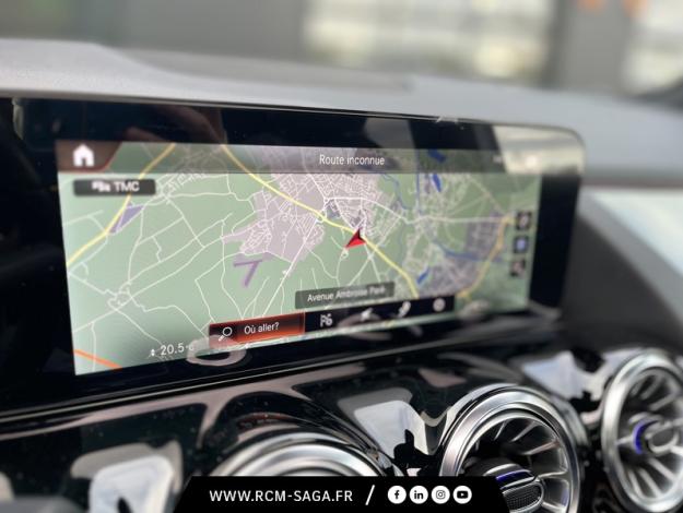 MERCEDES-BENZ GLA 250 e AMG Line  