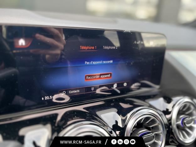 MERCEDES-BENZ GLA 250 e AMG Line  