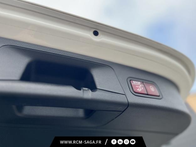 MERCEDES-BENZ GLA 250 e AMG Line  