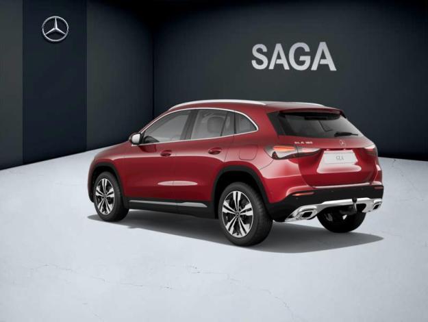 MERCEDES-BENZ GLA 180   Cyber Edition