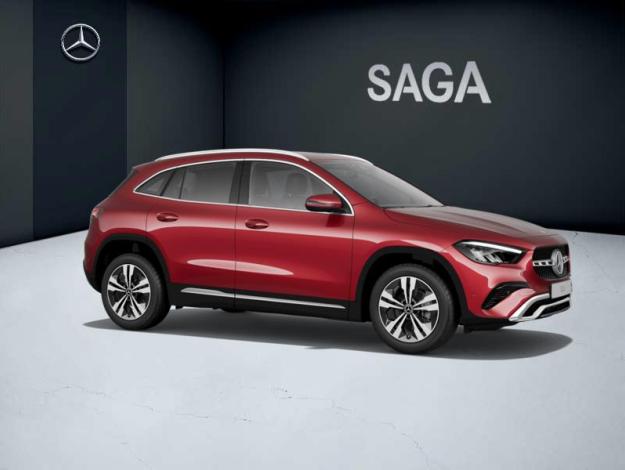 MERCEDES-BENZ GLA 180   Cyber Edition