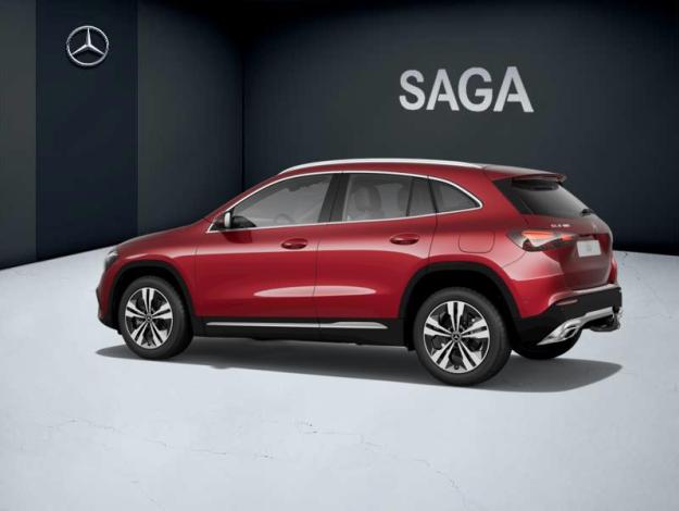 MERCEDES-BENZ GLA 180   Cyber Edition