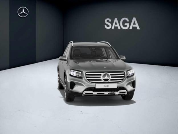 MERCEDES-BENZ GLB 180   Cyber Edition