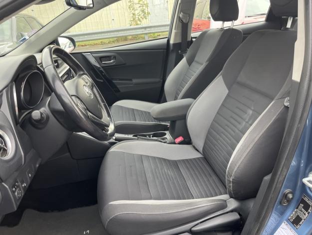 TOYOTA Auris Hybride 136h Dynamic  