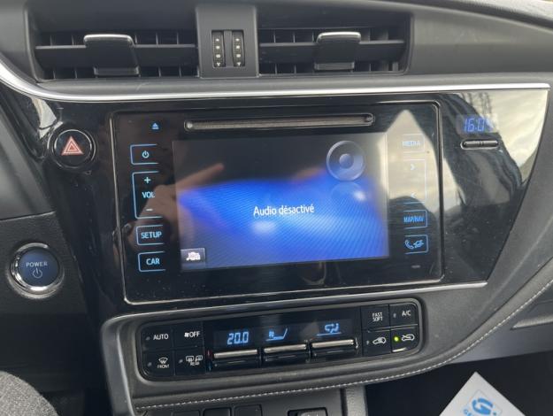 TOYOTA Auris Hybride 136h Dynamic  