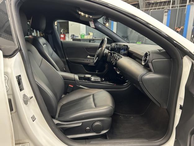 MERCEDES-BENZ CLA-Klasse CLA 180 Coupé