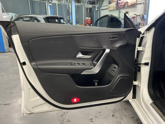 MERCEDES-BENZ CLA-Klasse CLA 180 Coupé