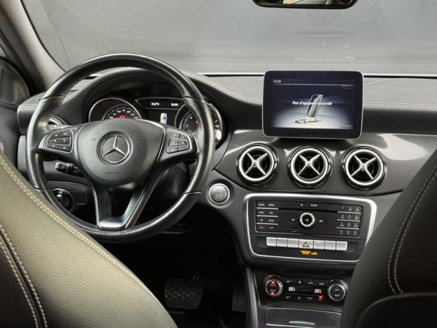 MERCEDES-BENZ GLA 200 Starlight Edition  Classe GLA/ X156 GLA 200 Starlight Edition