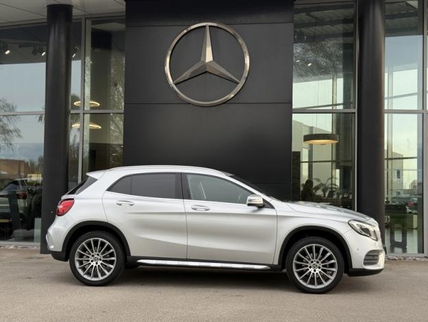 MERCEDES-BENZ GLA 200 Starlight Edition  Classe GLA/ X156 GLA 200 Starlight Edition