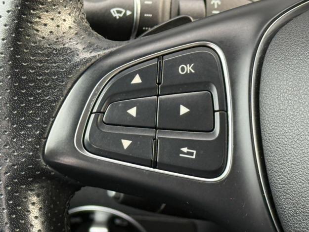 MERCEDES-BENZ GLA 200 Starlight Edition  Classe GLA/ X156 GLA 200 Starlight Edition