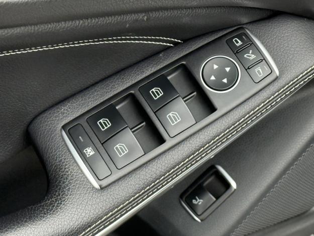 MERCEDES-BENZ GLA 200 Starlight Edition  Classe GLA/ X156 GLA 200 Starlight Edition