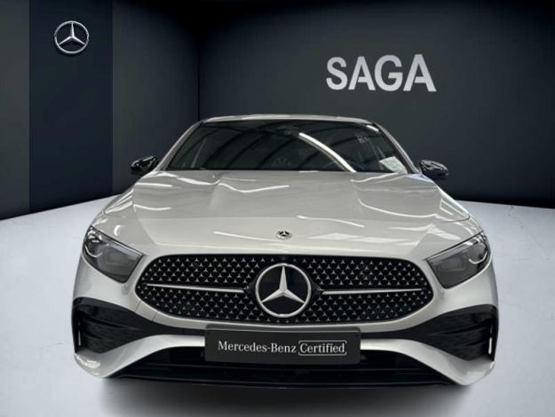 MERCEDES-BENZ A 180 AMG Pack Night Facelift  