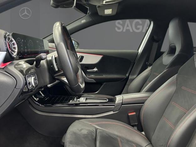 MERCEDES-BENZ A 180 AMG Pack Night Facelift  