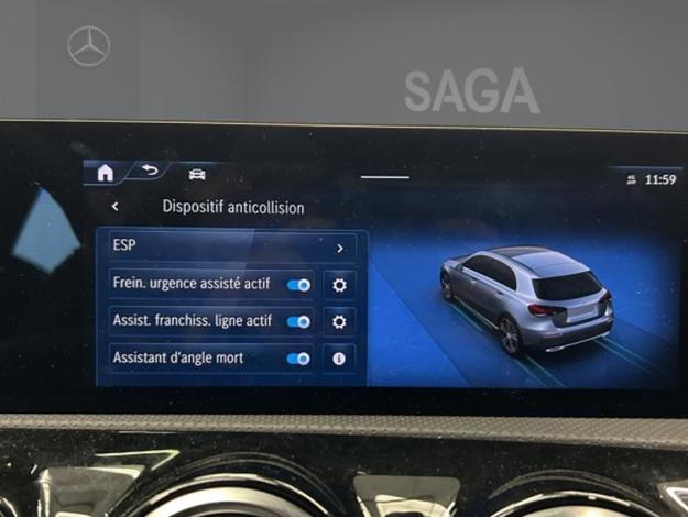 MERCEDES-BENZ A 180 AMG Pack Night Facelift  