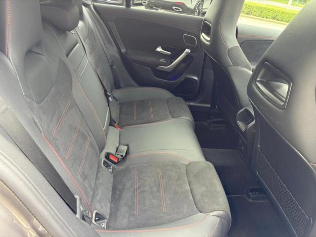 MERCEDES-BENZ CLA-Klasse CLA 200 Shooting Brake