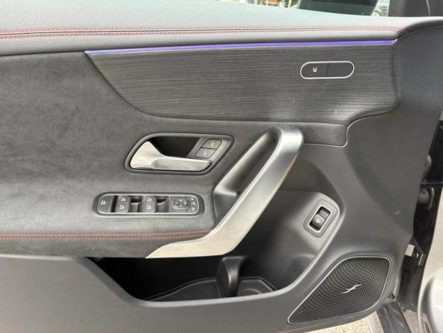 MERCEDES-BENZ CLA-Klasse CLA 200 Shooting Brake