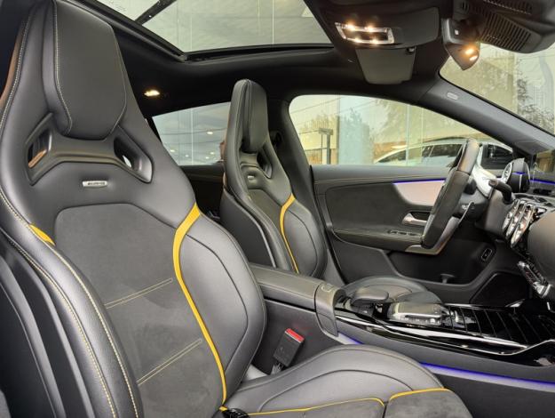 MERCEDES-BENZ CLA 45 S AMG Sièges Perf Toit Pano  