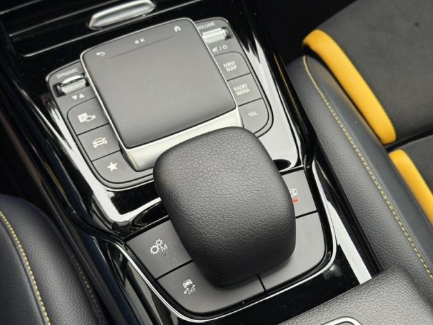 MERCEDES-BENZ CLA 45 S AMG Sièges Perf Toit Pano  