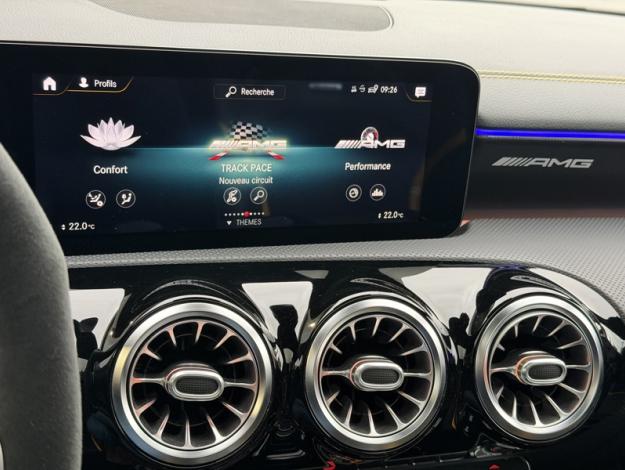 MERCEDES-BENZ CLA 45 S AMG Sièges Perf Toit Pano  