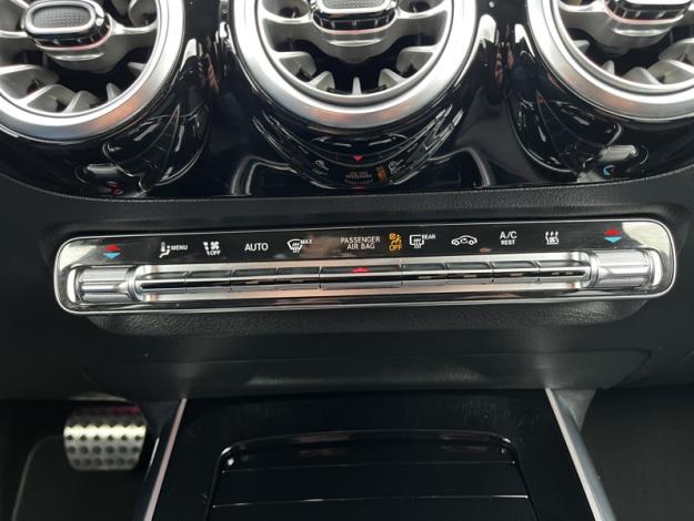 MERCEDES-BENZ GLA 250 e Hybrid EQ AMG Line  