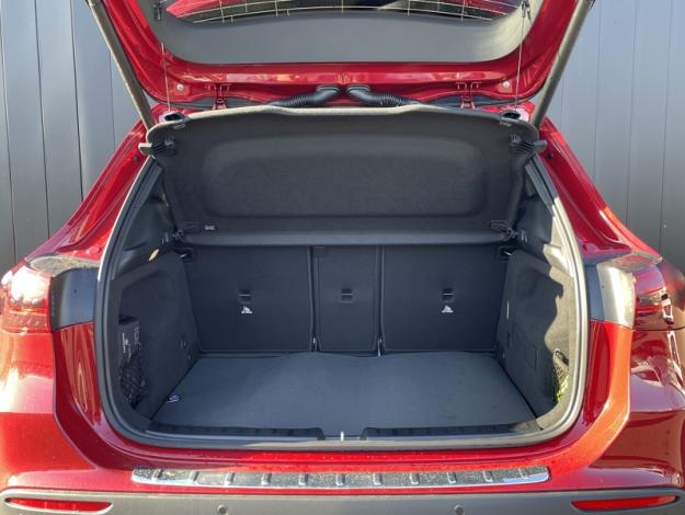 MERCEDES-BENZ GLA 250 e Hybrid EQ AMG Line  GLA 250 e Hybrid EQ AMG Line