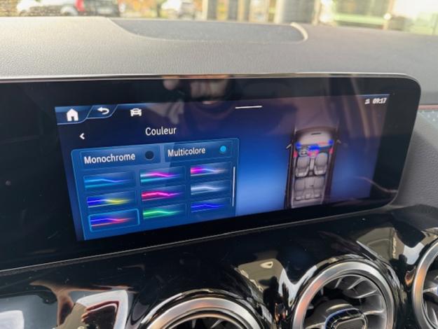 MERCEDES-BENZ GLA 200 Progressive Line  