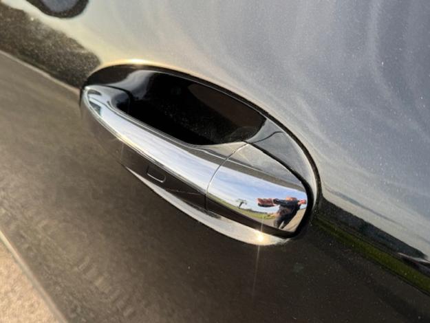 MERCEDES-BENZ GLA 200 Progressive Line  