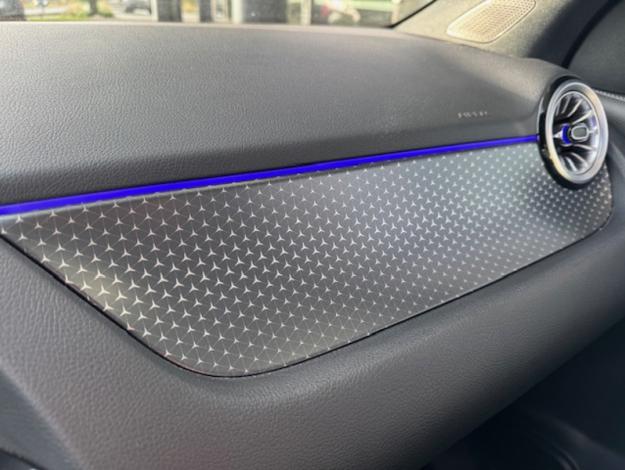 MERCEDES-BENZ GLA 200 Progressive Line  