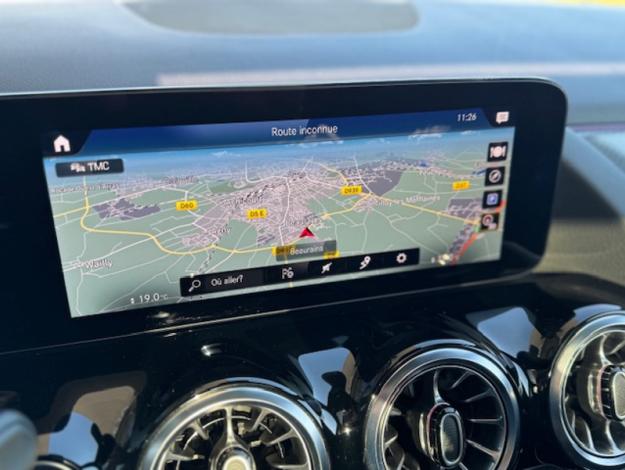 MERCEDES-BENZ GLA 200 d AMG Line  