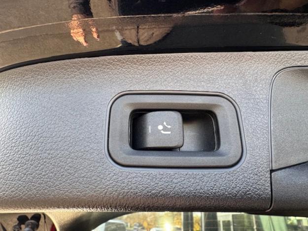 MERCEDES-BENZ GLA 200 d AMG Line  