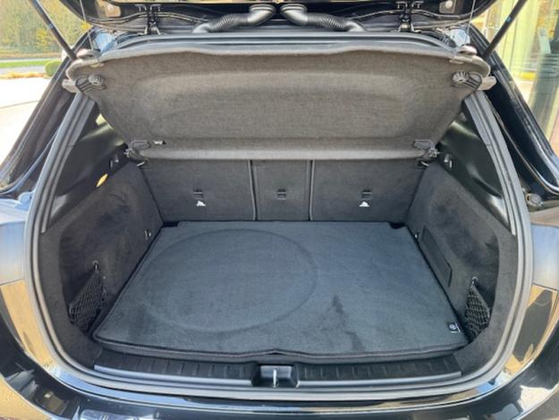 MERCEDES-BENZ GLA 200 d AMG Line  