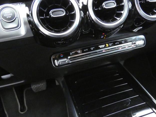 MERCEDES-BENZ GLB 200 d Business Line  GLB 200 d Business Line