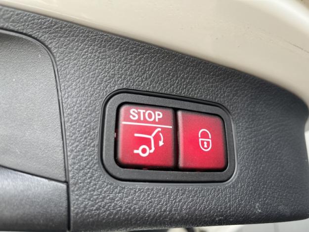 MERCEDES-BENZ GLA 200 d AMG Line  GLA 200 d AMG Line