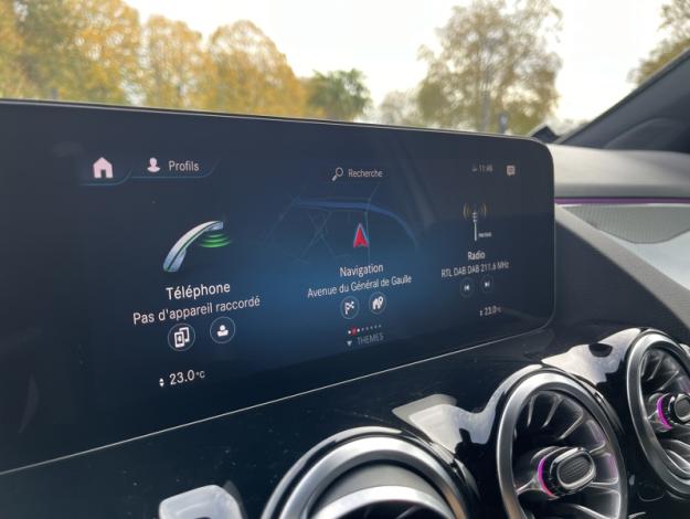 MERCEDES-BENZ GLA 200 d AMG Line  GLA 200 d AMG Line