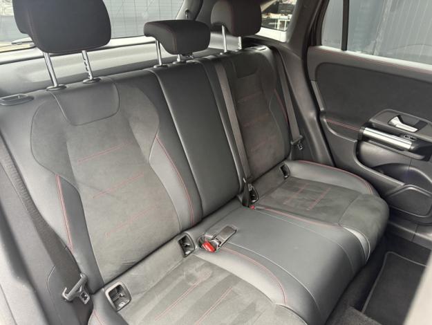 MERCEDES-BENZ GLA 200 d AMG Line AMG Line 