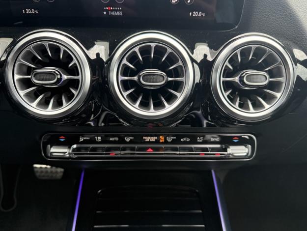 MERCEDES-BENZ GLA 200 d AMG Line AMG Line 