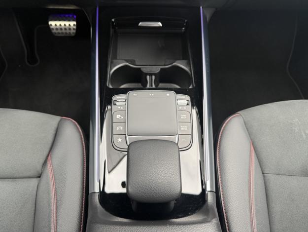 MERCEDES-BENZ GLA 200 d AMG Line AMG Line 