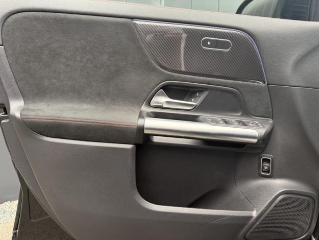 MERCEDES-BENZ GLA 200 d AMG Line AMG Line 