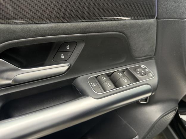 MERCEDES-BENZ GLA 200 d AMG Line AMG Line 