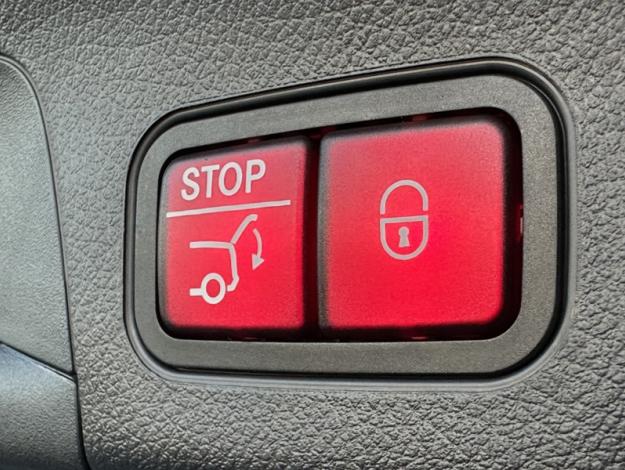 MERCEDES-BENZ GLA 200 d AMG Line  GLA 200 d AMG Line