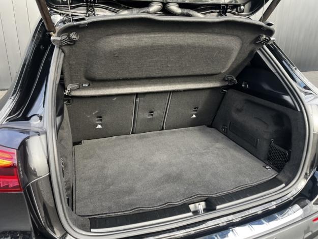 MERCEDES-BENZ GLA 200 d AMG Line  