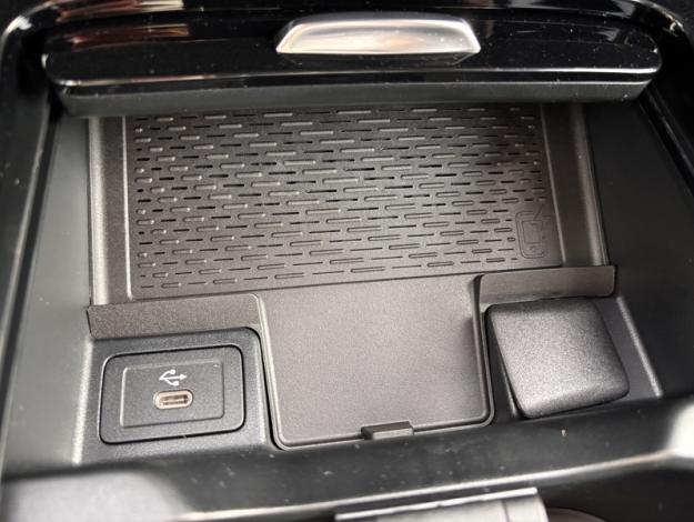 MERCEDES-BENZ GLA 180 AMG Line  GLA 180 AMG Line