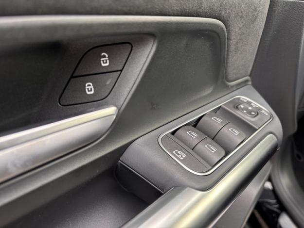 MERCEDES-BENZ GLA 180 AMG Line  GLA 180 AMG Line