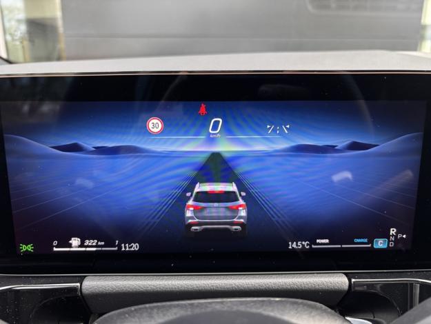 MERCEDES-BENZ GLA 180 AMG Line  GLA 180 AMG Line