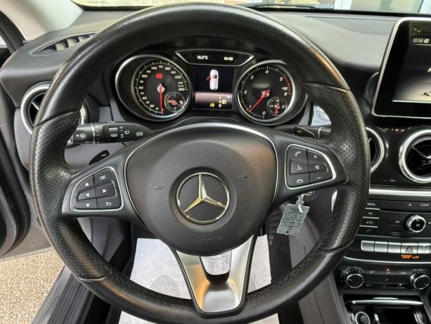 MERCEDES-BENZ CLA Shooting Brake CLA 180 d SB Business  