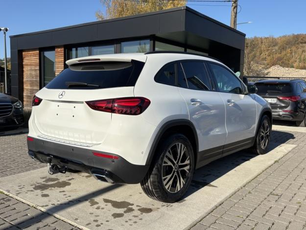 MERCEDES-BENZ GLA 180 d Luxury Line  