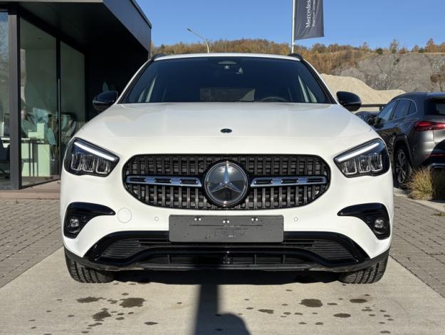MERCEDES-BENZ GLA 180 d Luxury Line  