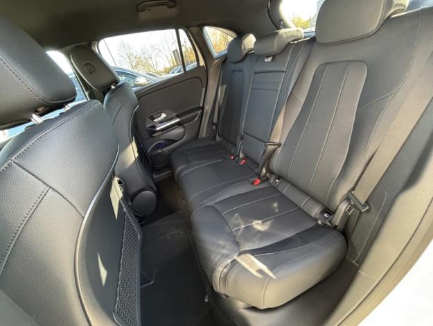 MERCEDES-BENZ GLA 180 d Luxury Line  