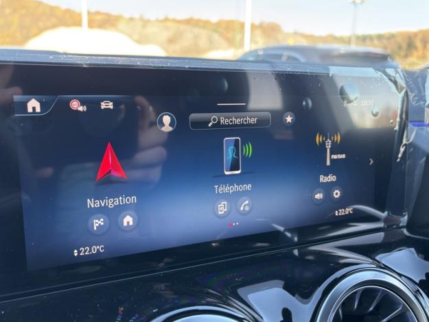 MERCEDES-BENZ GLA 180 d Luxury Line  