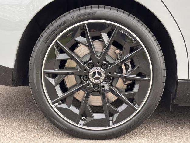 MERCEDES-BENZ CLA Coupé CLA 350 4MATIC avec technologie EQ Limited Edition  CLA 350 4MATIC avec technologie EQ Limit